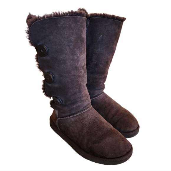 UGG Australia Chocolate Brwon 3 Bailey Button Boot Size 8 - Picture 2 of 5
